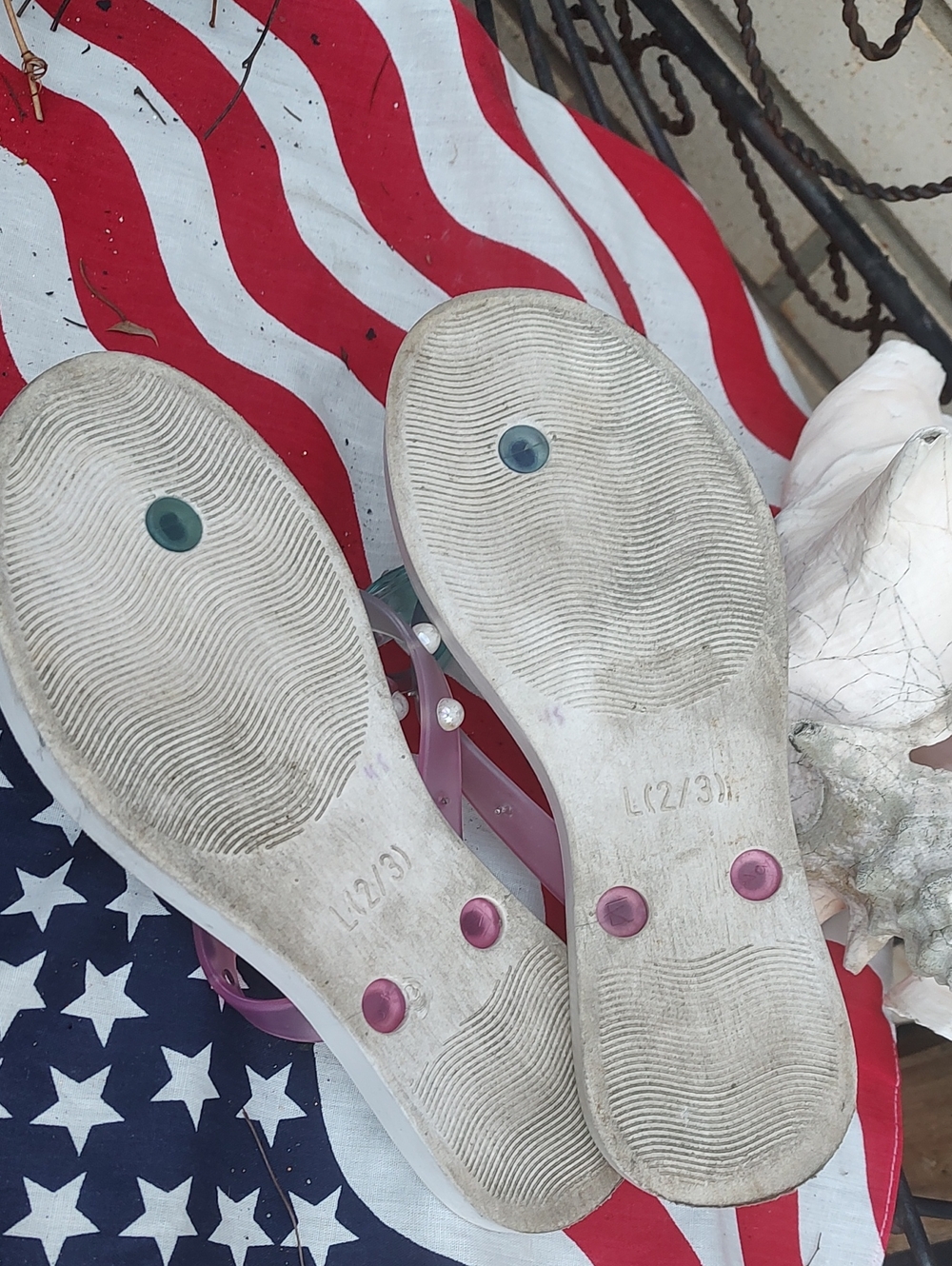 Bebe Girls// Flip Flops - Picture 8 of 8
